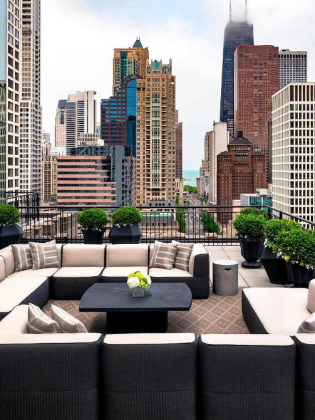 Top 10 Best Hotels In Chicago 2024