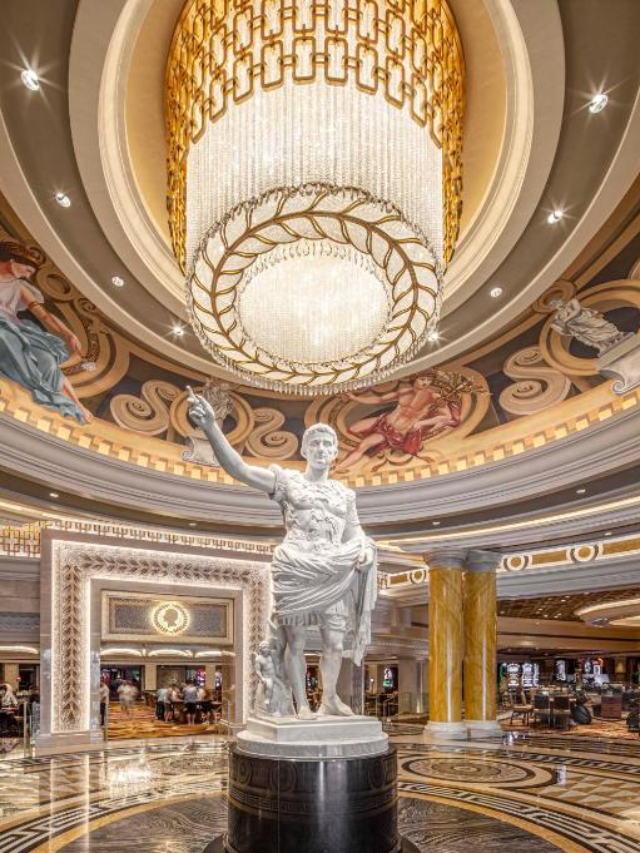 The 10 Best Las Vegas Luxury Hotels 2024